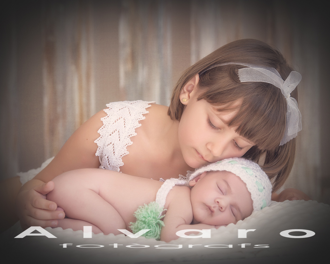 bebe hermana